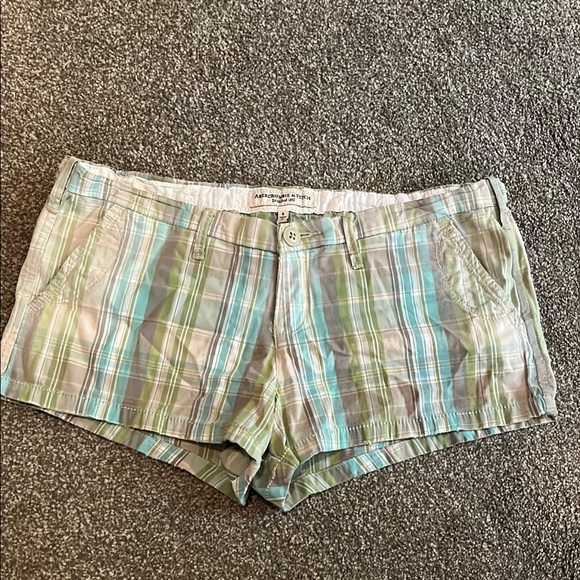 Abercrombie & Fitch Pants - Abercrombie & Fitch Green and Blue  shorts